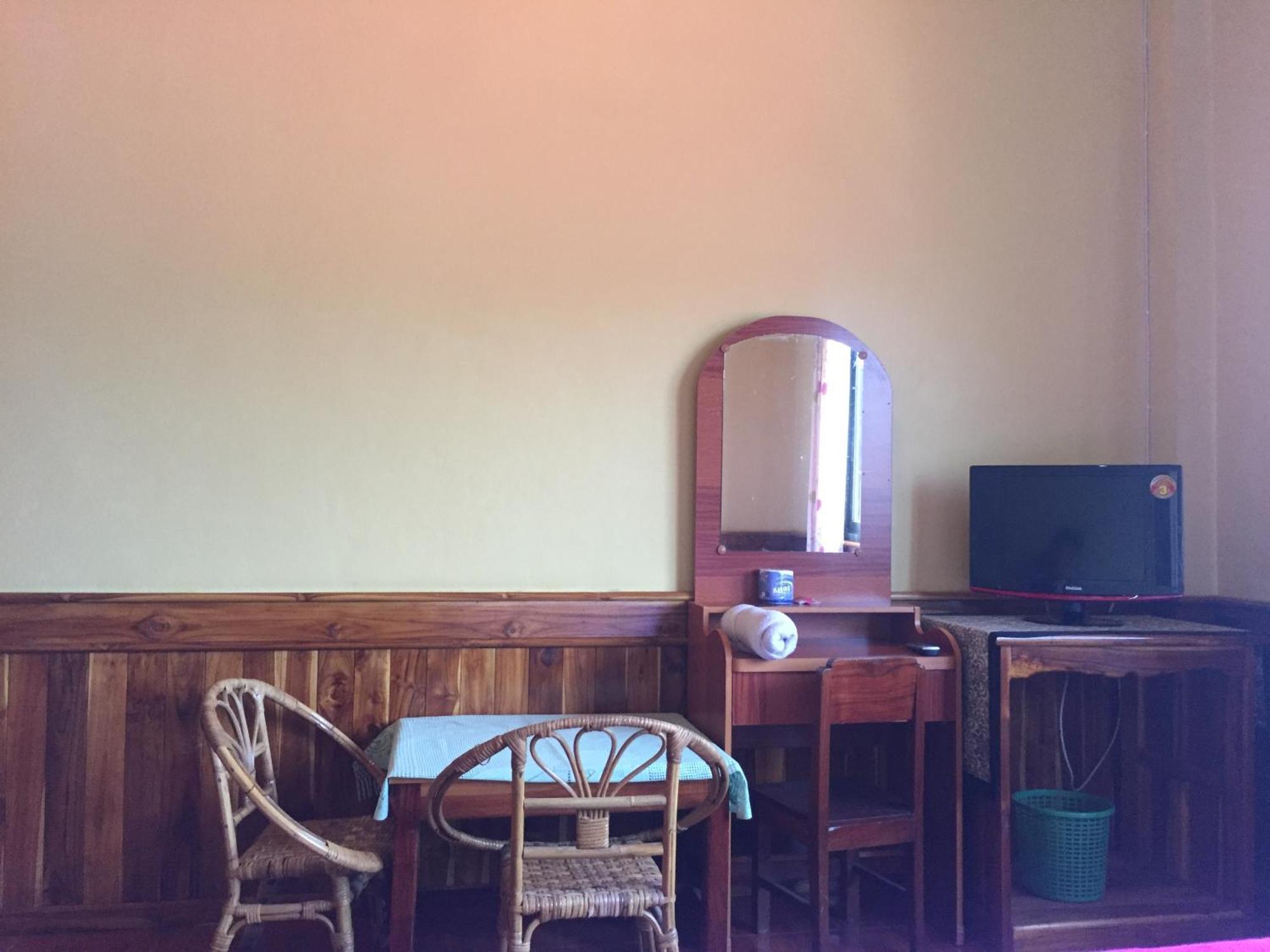 Oudomphone Guesthouse 2 Ban Houayxay Buitenkant foto