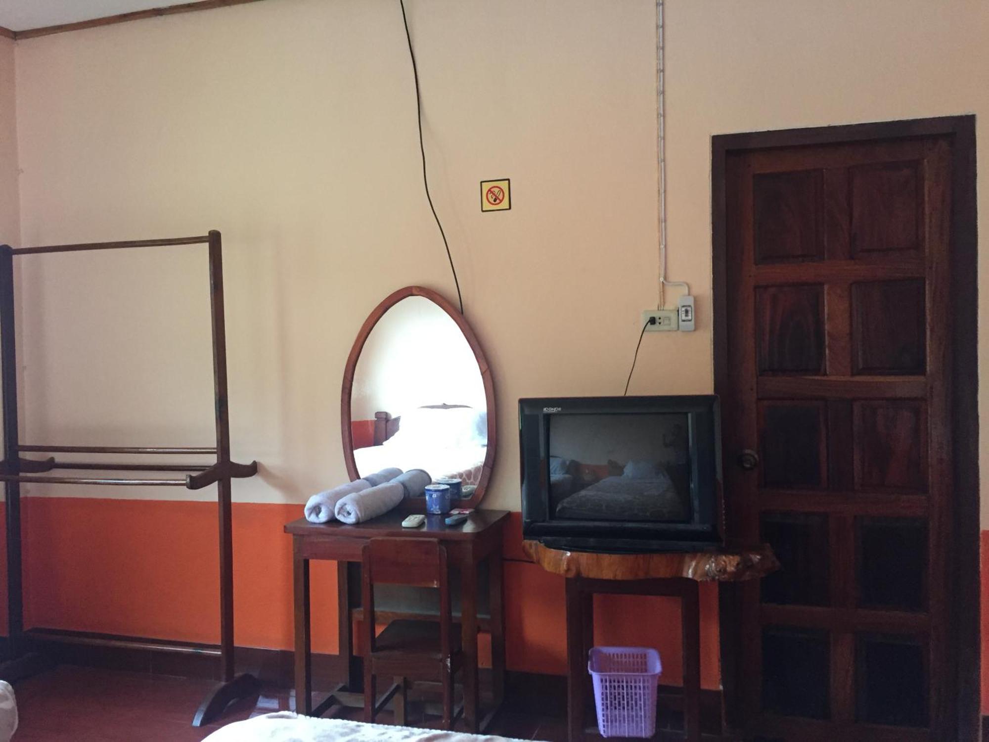 Oudomphone Guesthouse 2 Ban Houayxay Buitenkant foto